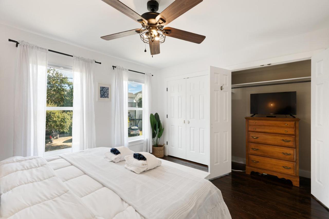 79 Sandbar Ln - Folly In Love - Renovated Private Home - Sunset Views Folly Beach Exterior photo